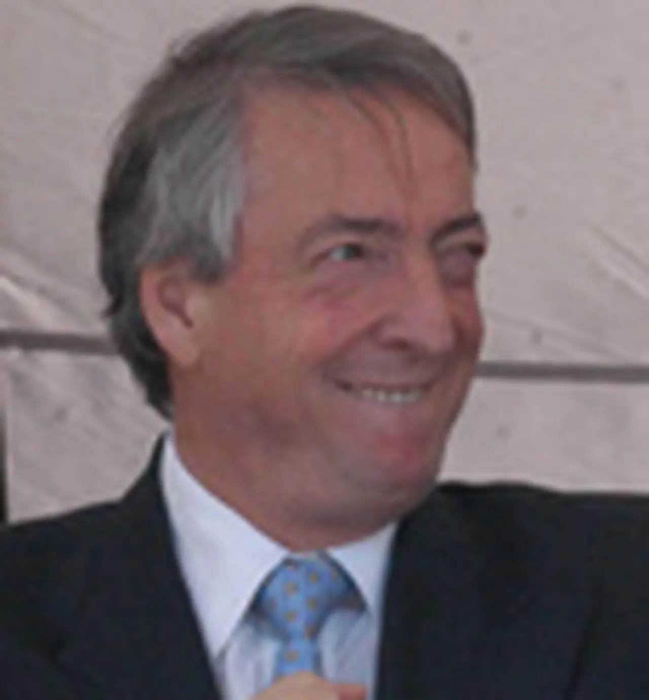 Kirchner destacó obra pública y pidió inversión a petroleras