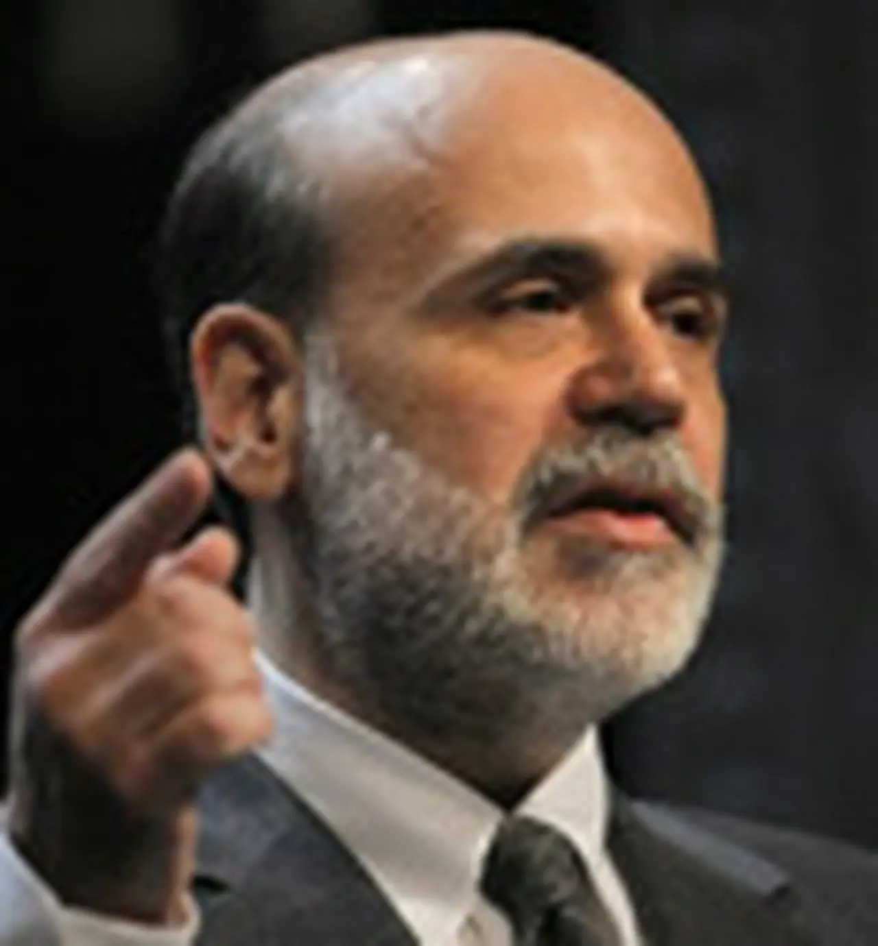 Ben Bernanke prevé una nueva baja de las tasas de interés