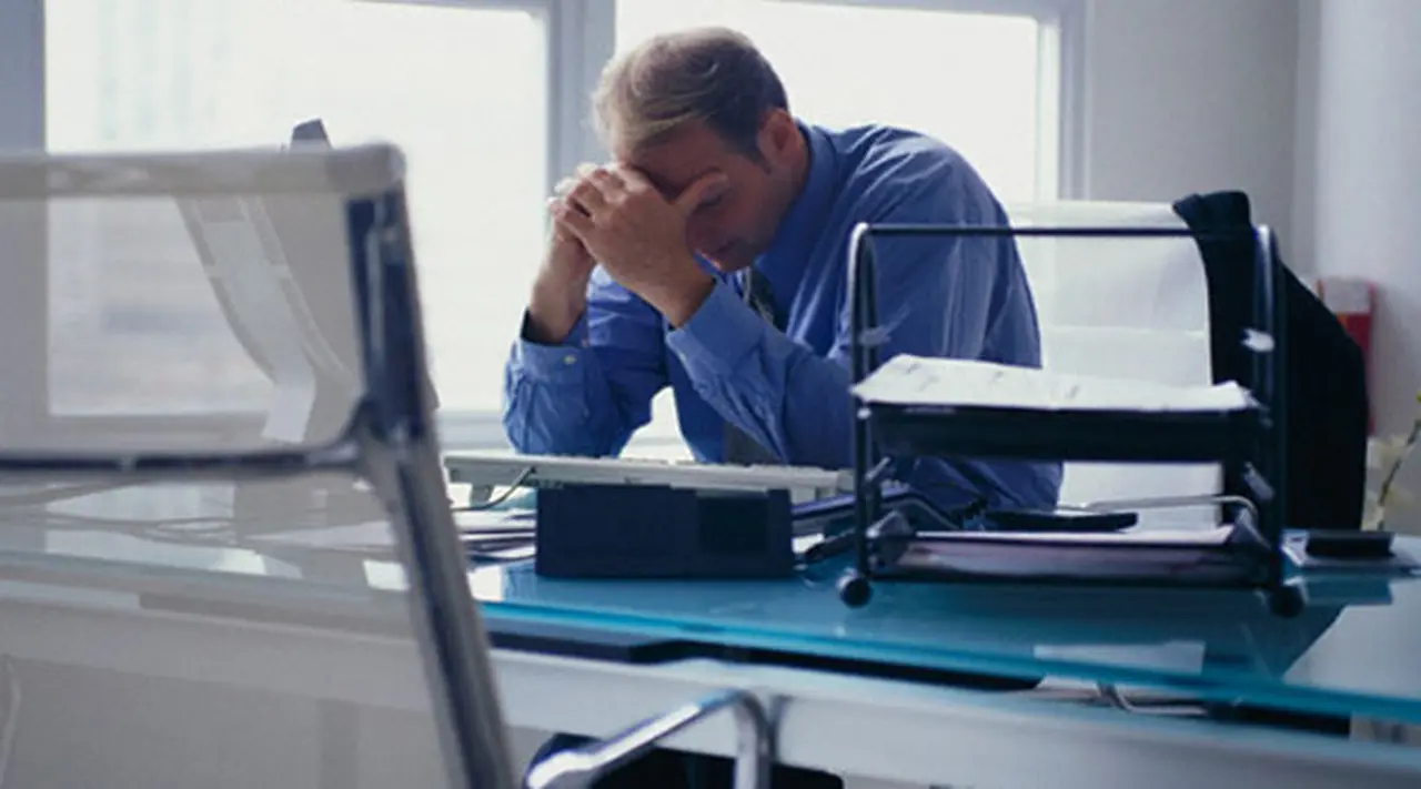 Por la crisis, los argentinos se atrincheran en su empleo y crean su propio "corralito"