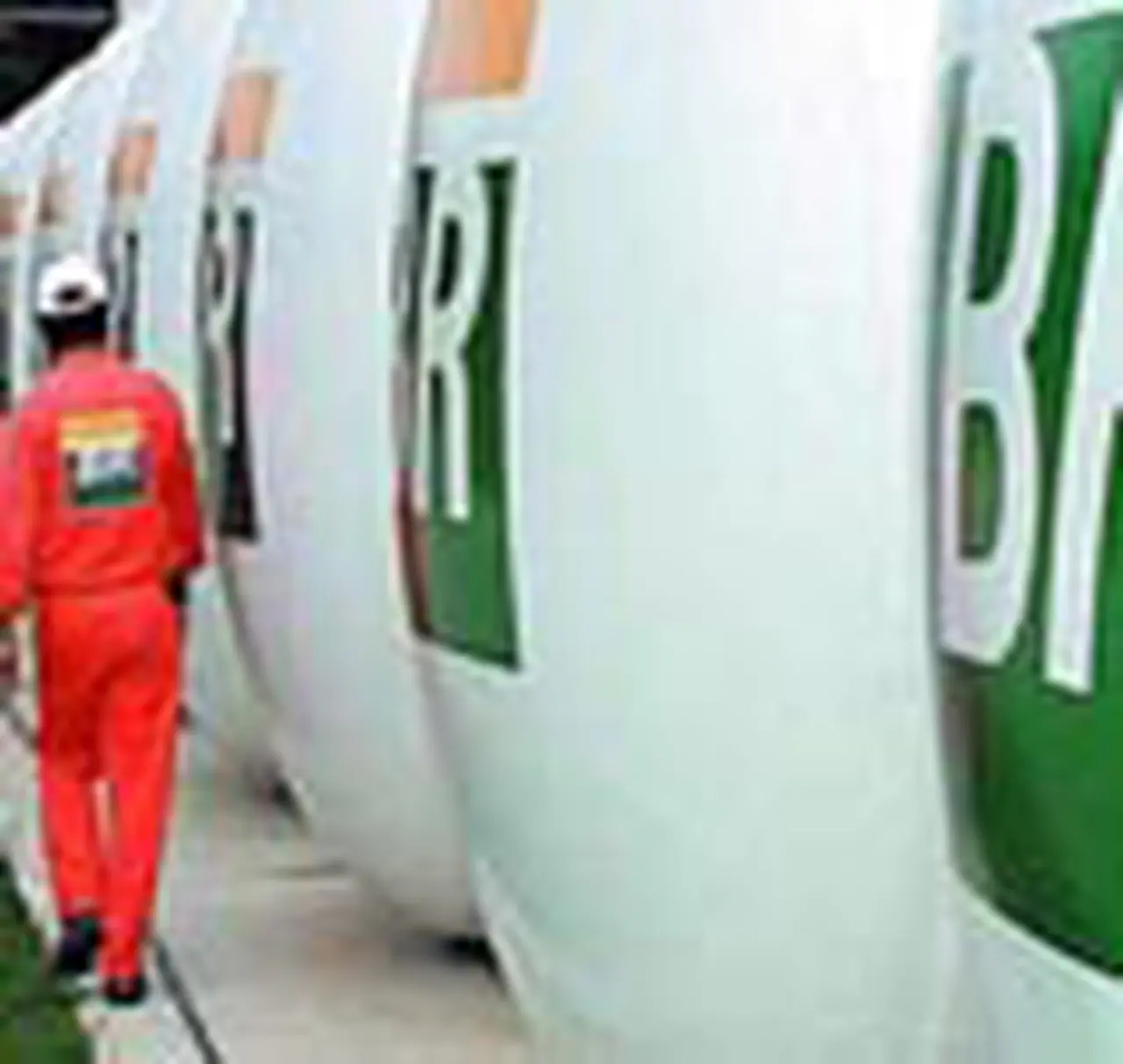 Brasil aceptarí­a que Bolivia pague refinerí­as con gas