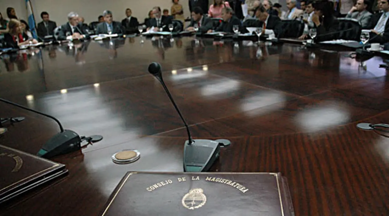 Rápido avance de la reforma judicial: primeros proyectos ya lograron "dictamen exprés"