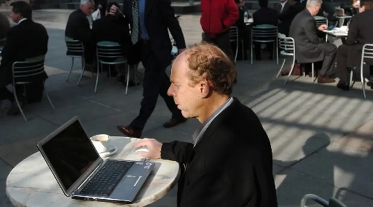 Habilitaron acceso gratis a Internet por Wi-Fi en la plaza Houssay