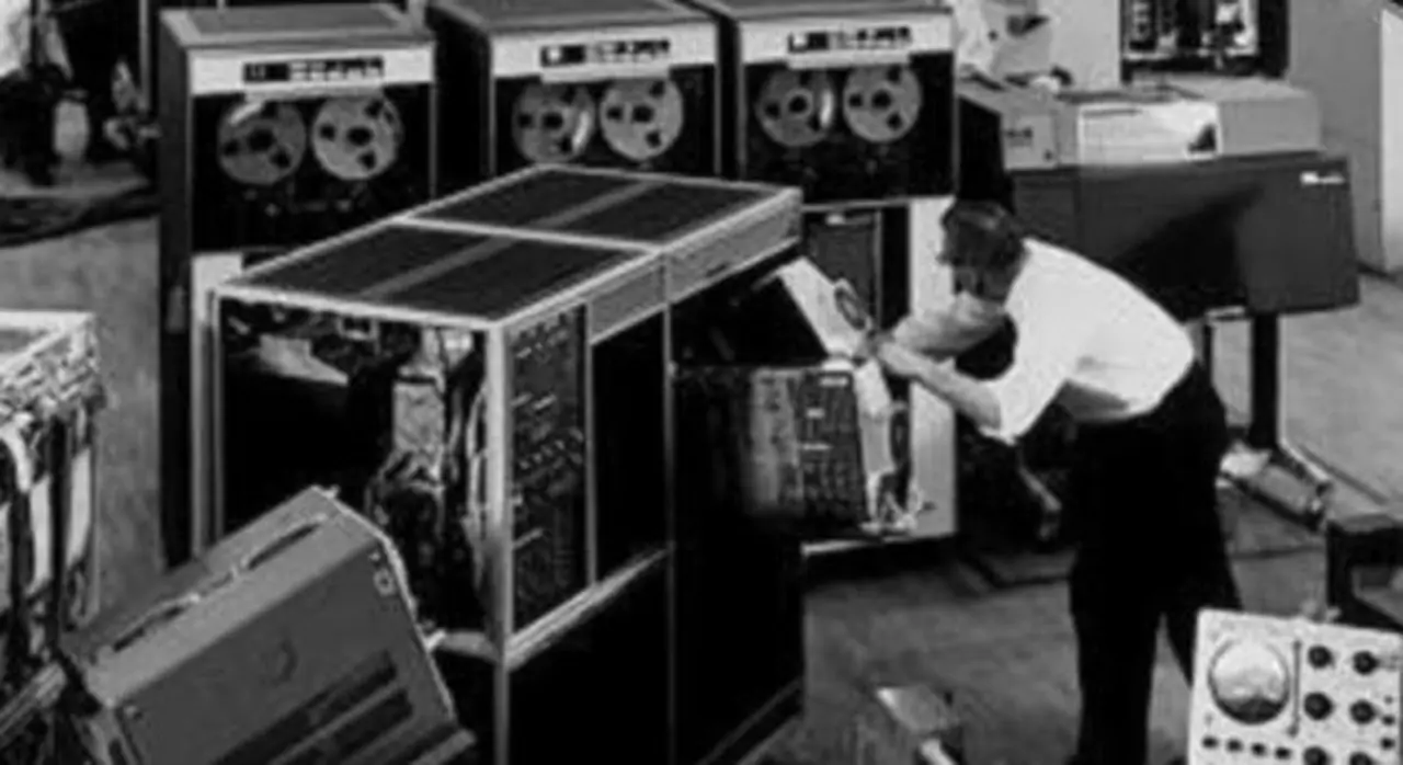 La multinacional IBM cumple un siglo de innovación y progreso