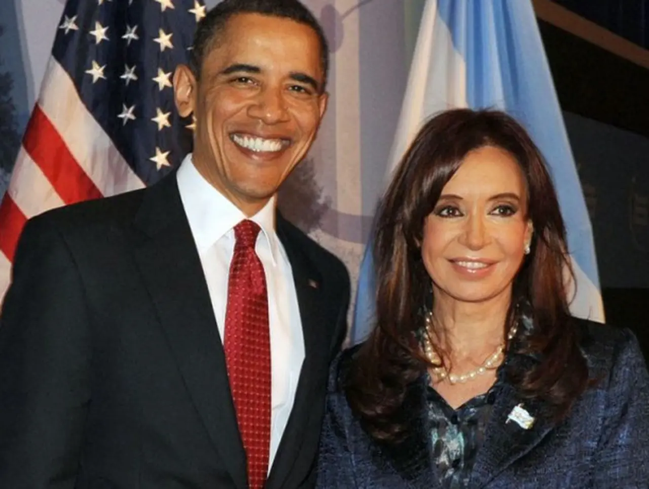 Obama a Sarkozy: "Nicolas, todos debemos aprender" del triunfo de Cristina
