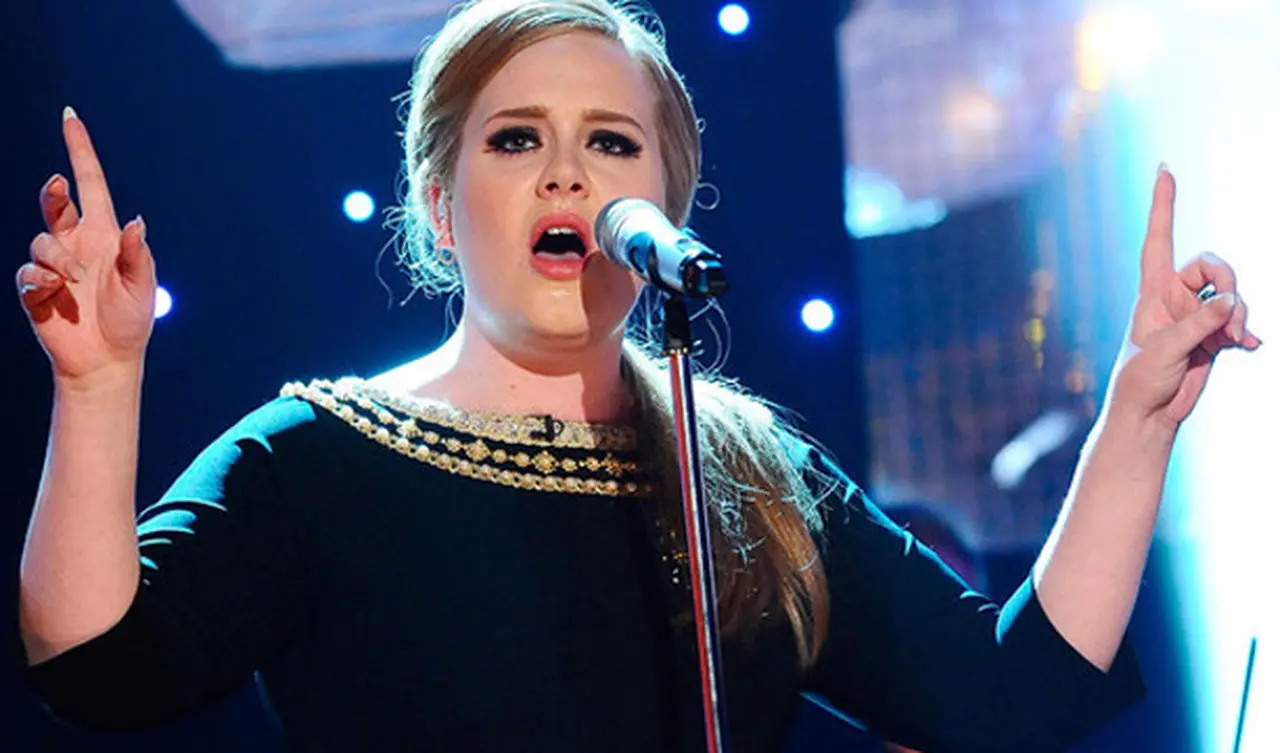 Adele arrasó en ventas y se consagró como la reina del año