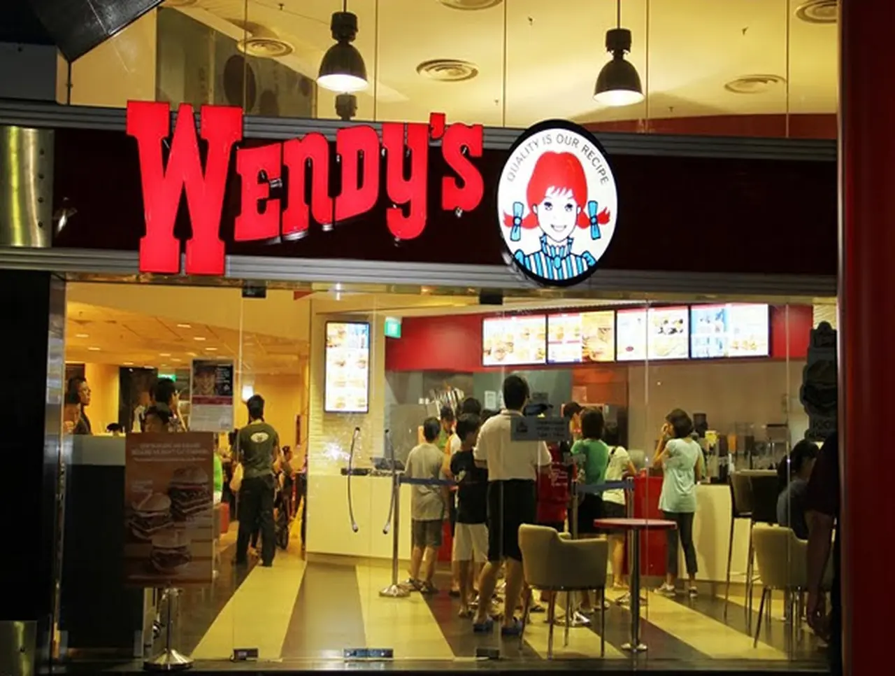 Las cadenas KFC, Wendy's y China Wok cambian de dueño en la Argentina