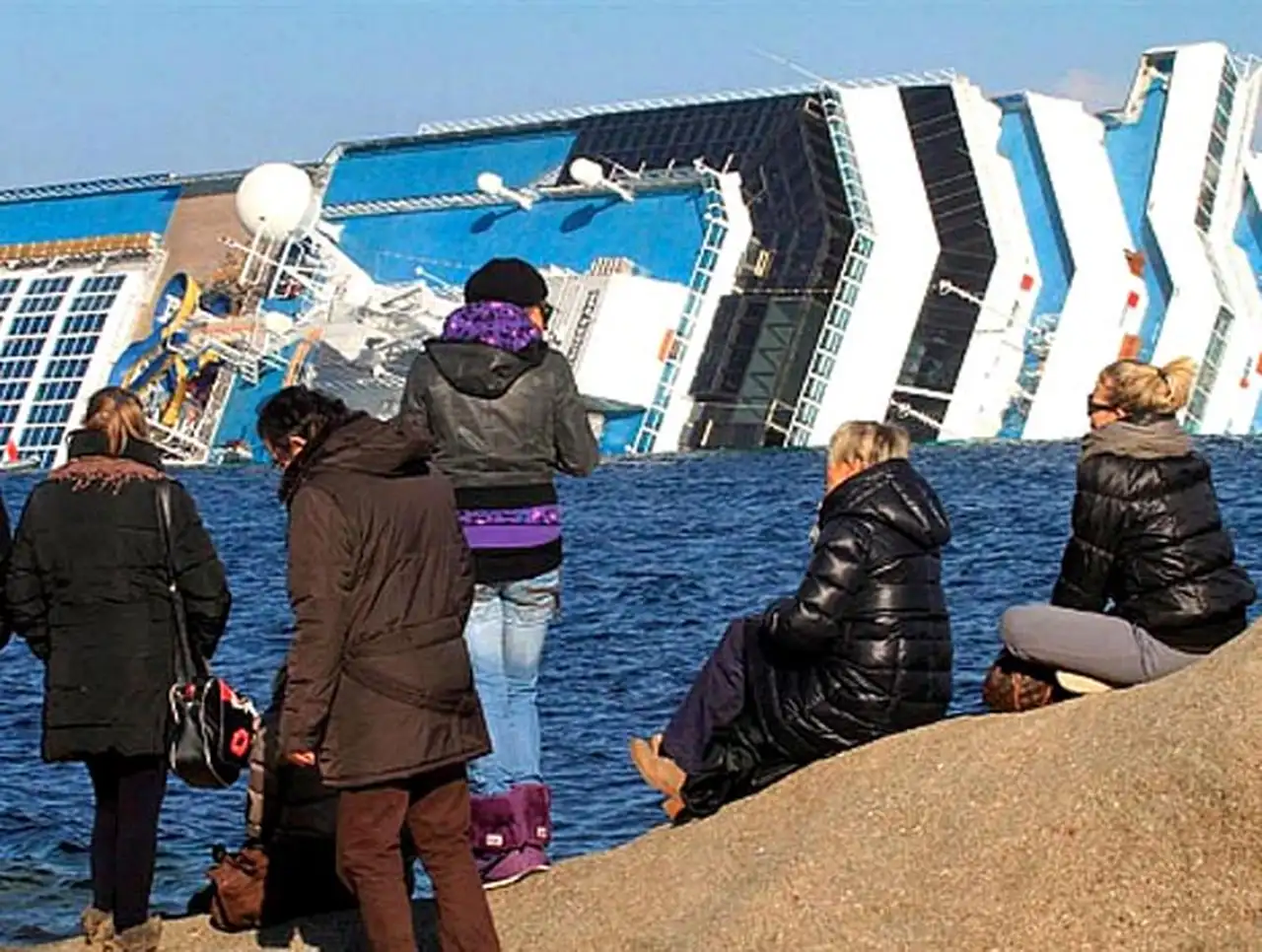 Tras hallar dos nuevos cuerpos, asciende a 15 el número de muertos en el Costa Concordia