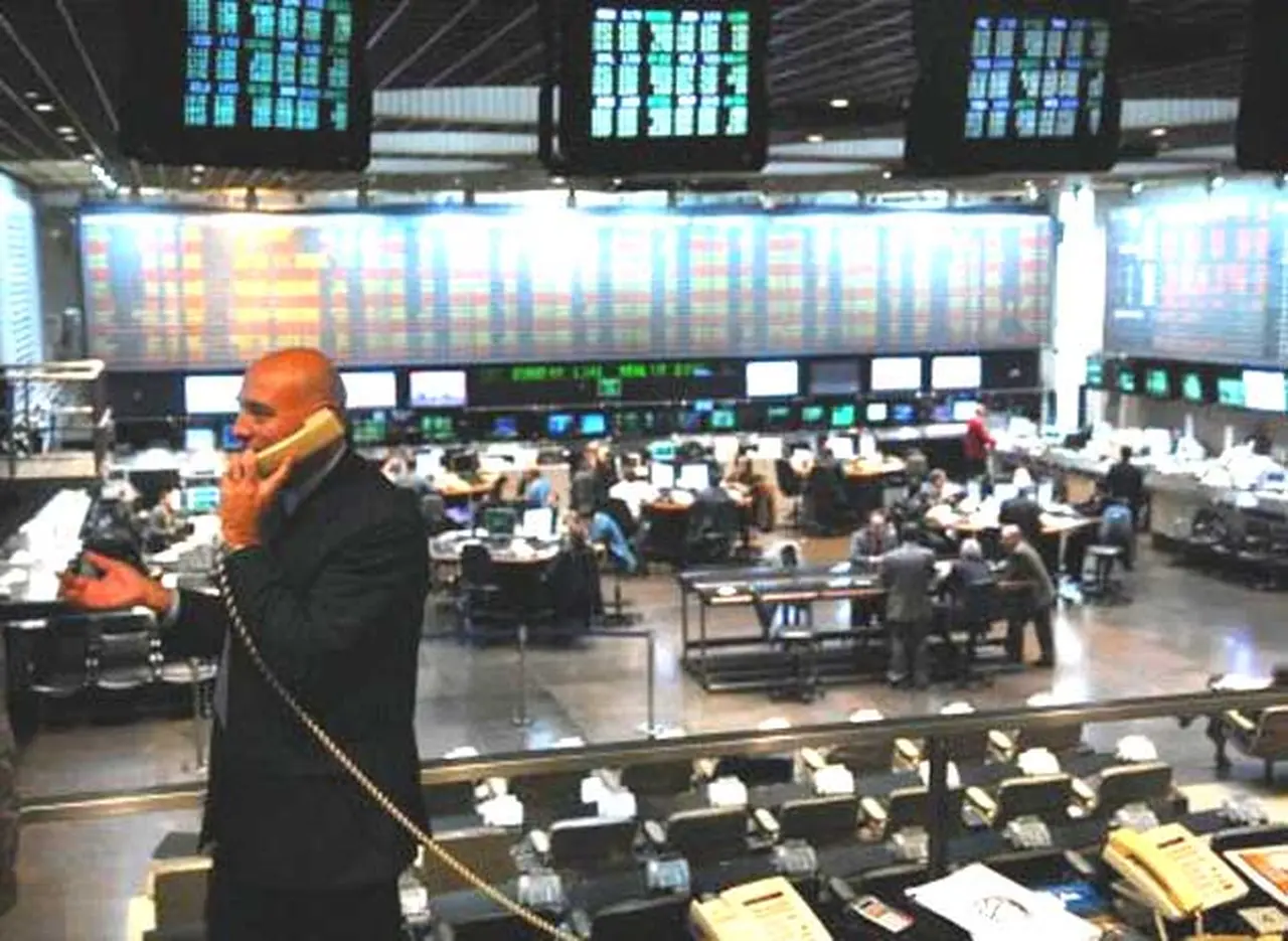 Las acciones financieras y petroleras se recuperaron y subieron hasta 5%