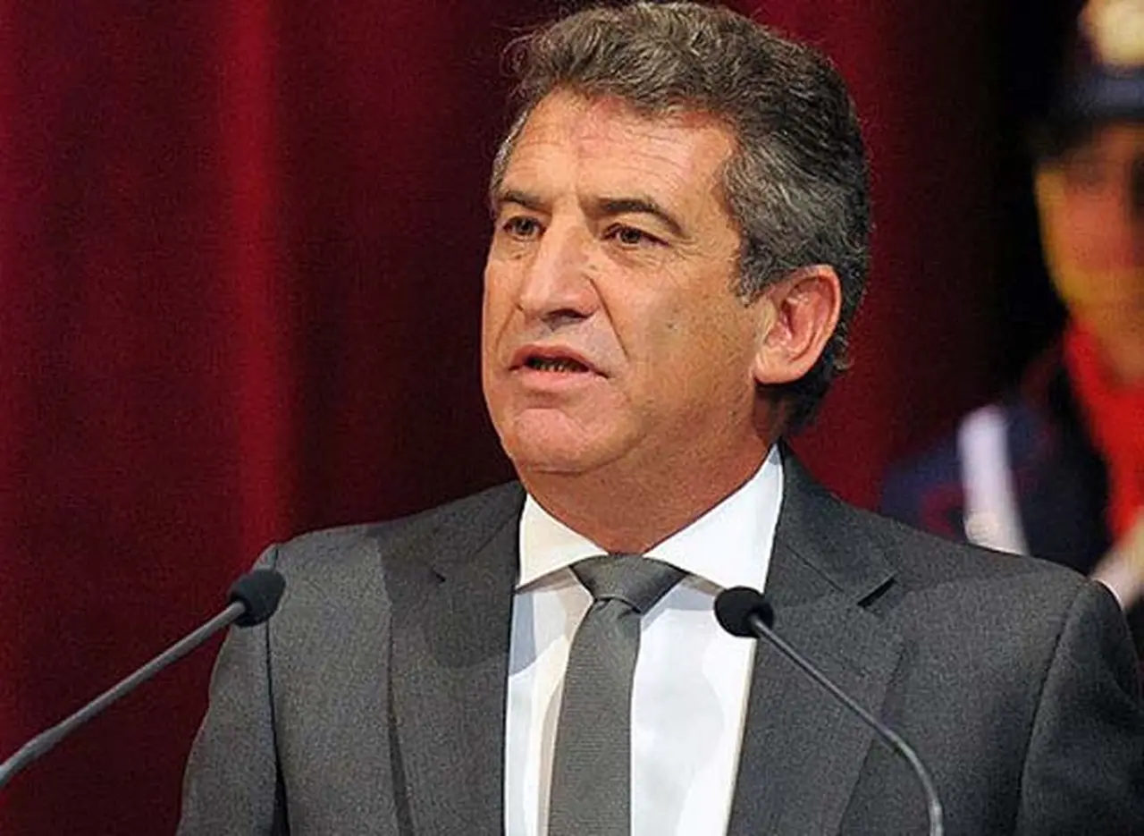 La administración de Entre Rí­os estará cerrada durante un mes