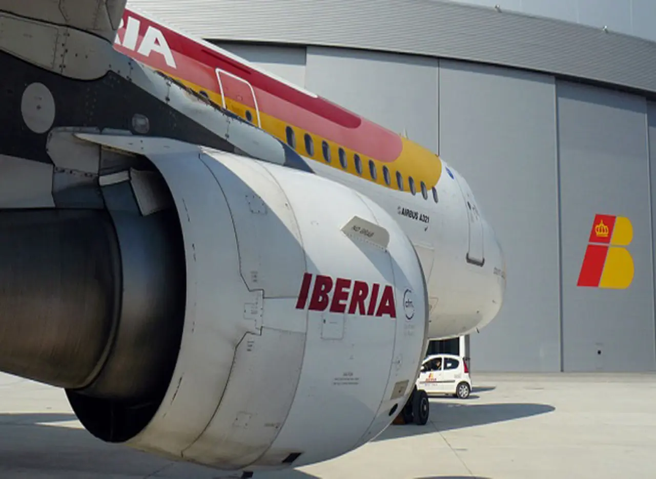 Trabajadores de Iberia analizan un acuerdo y podrí­a concluir el mayor conflicto laboral que vivió la firma