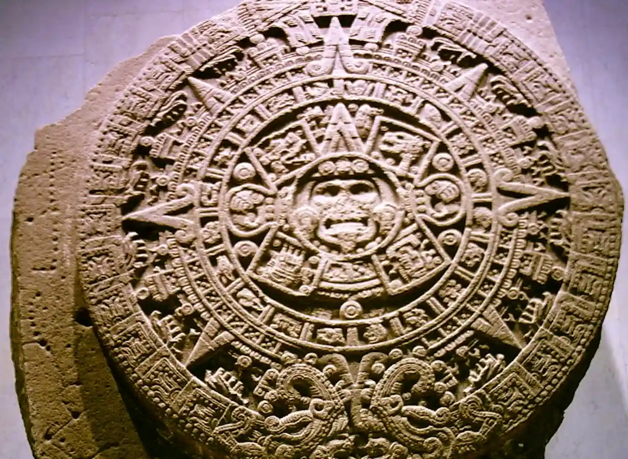 ¿El "fin del mundo" o el fin de un ciclo?: el calendario Maya genera fiestas, comercio e histeria