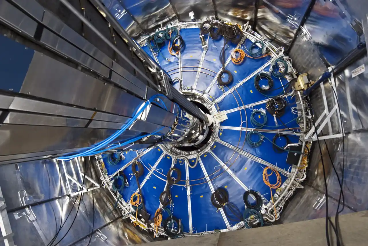 "La máquina de Dios" observa dos nuevas partí­culas nunca antes vistas