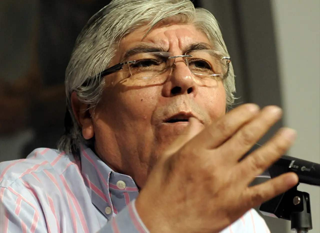 El gremio de Moyano se amplí­a y abre su propia ART para proteger a sus empleados
