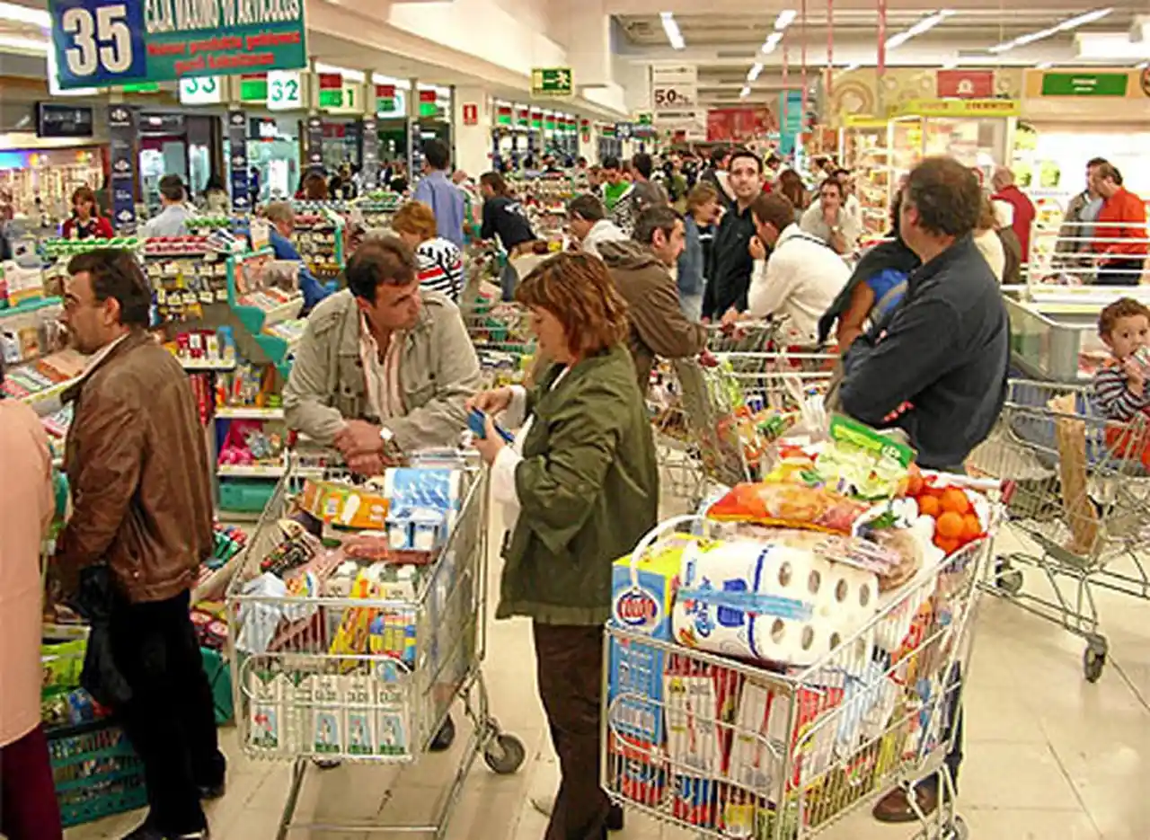 Para el INDEC, la canasta básica se abarató en mayo