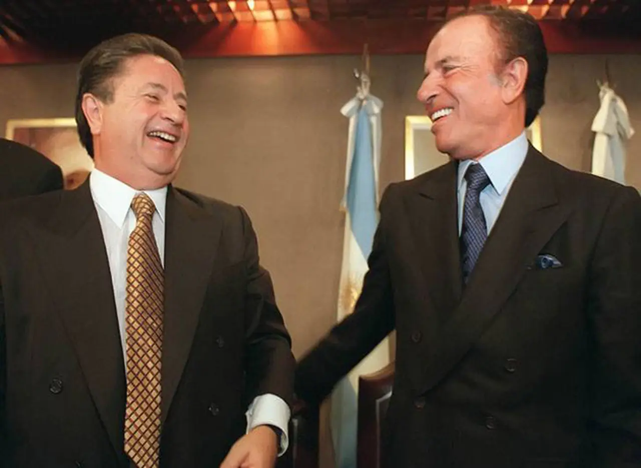 ¿Primer milagro?: Eduardo Duhalde dijo que tras el mensaje del papa Francisco, corrió a abrazar a Carlos Menem