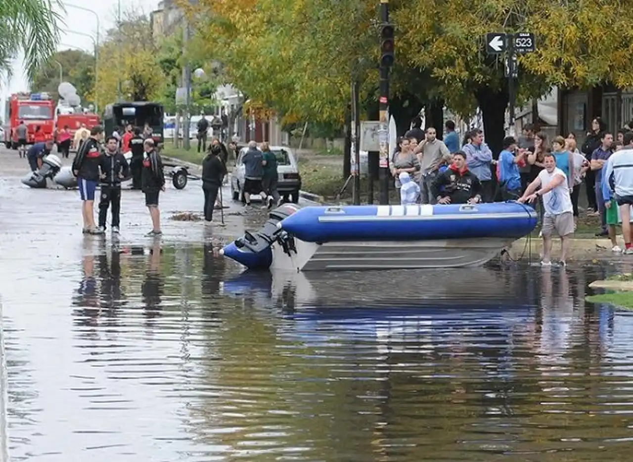Remarcan que La Plata se inundó 4 veces en 8 años pero que se desoyeron las alertas de los expertos