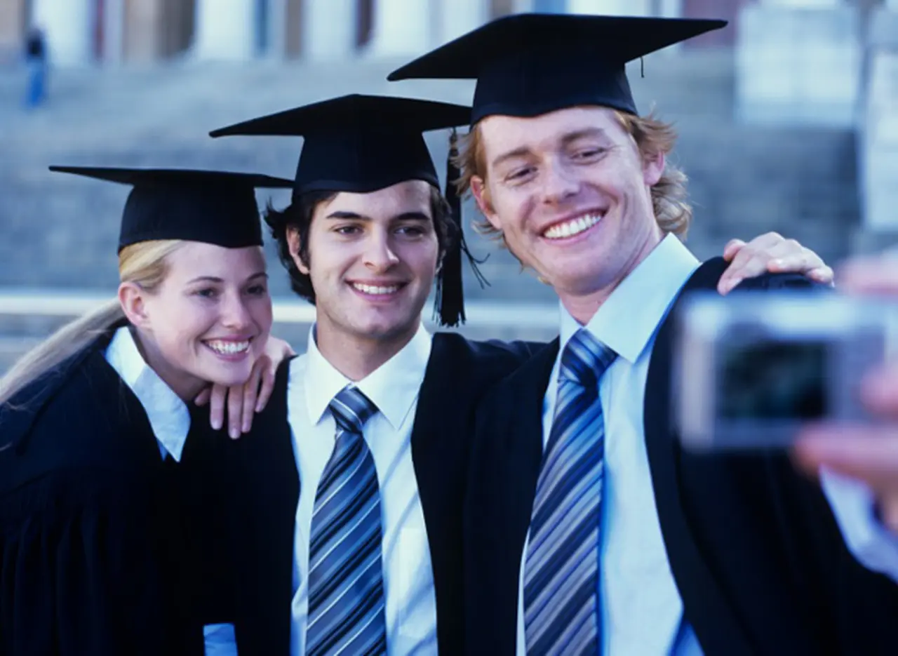 La Universidad de La Plata lanzó una guí­a para facilitar la inserción laboral de sus graduados