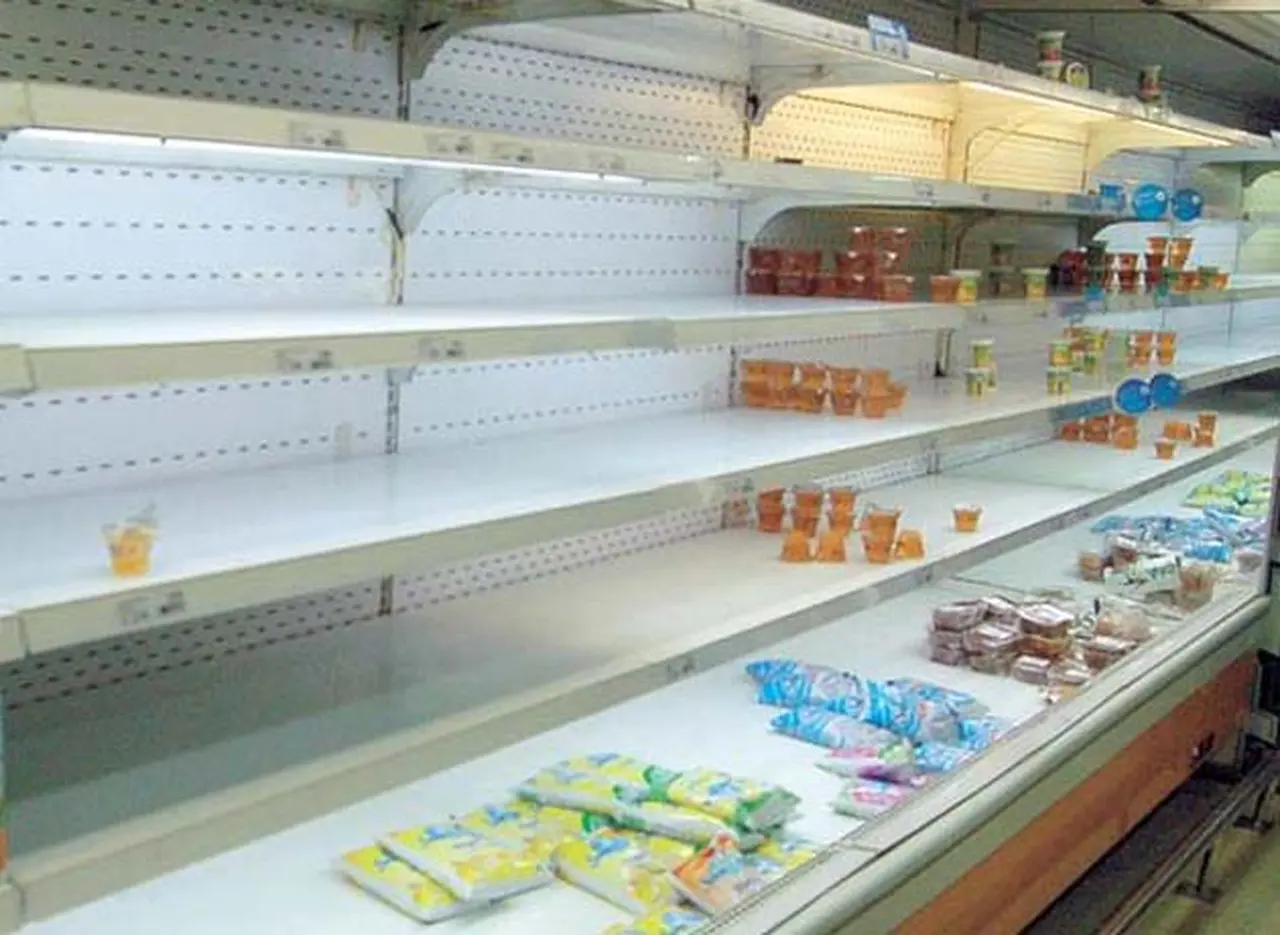 Faltan lácteos en las góndolas por protesta de trabajadores