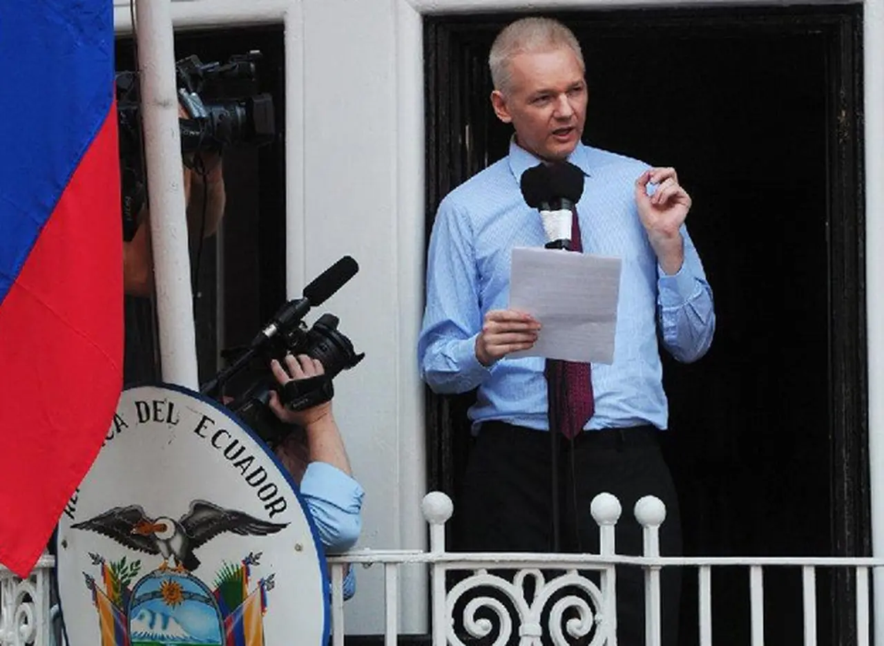 Justicia británica mantiene la orden de captura sobre Julian Assange