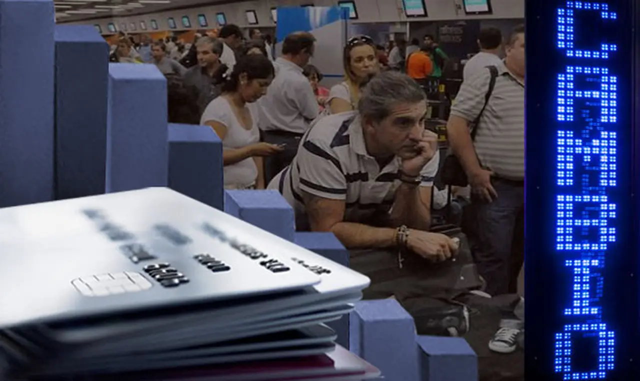 La brecha entre blue y "dólar tarjeta" se achicó al 20%, tres veces menos que hace apenas 2 meses