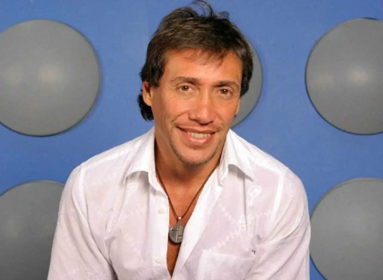 Gianola: "TVR vive de la plata que le pagamos nosotros, es lamentable, es un panfleto"