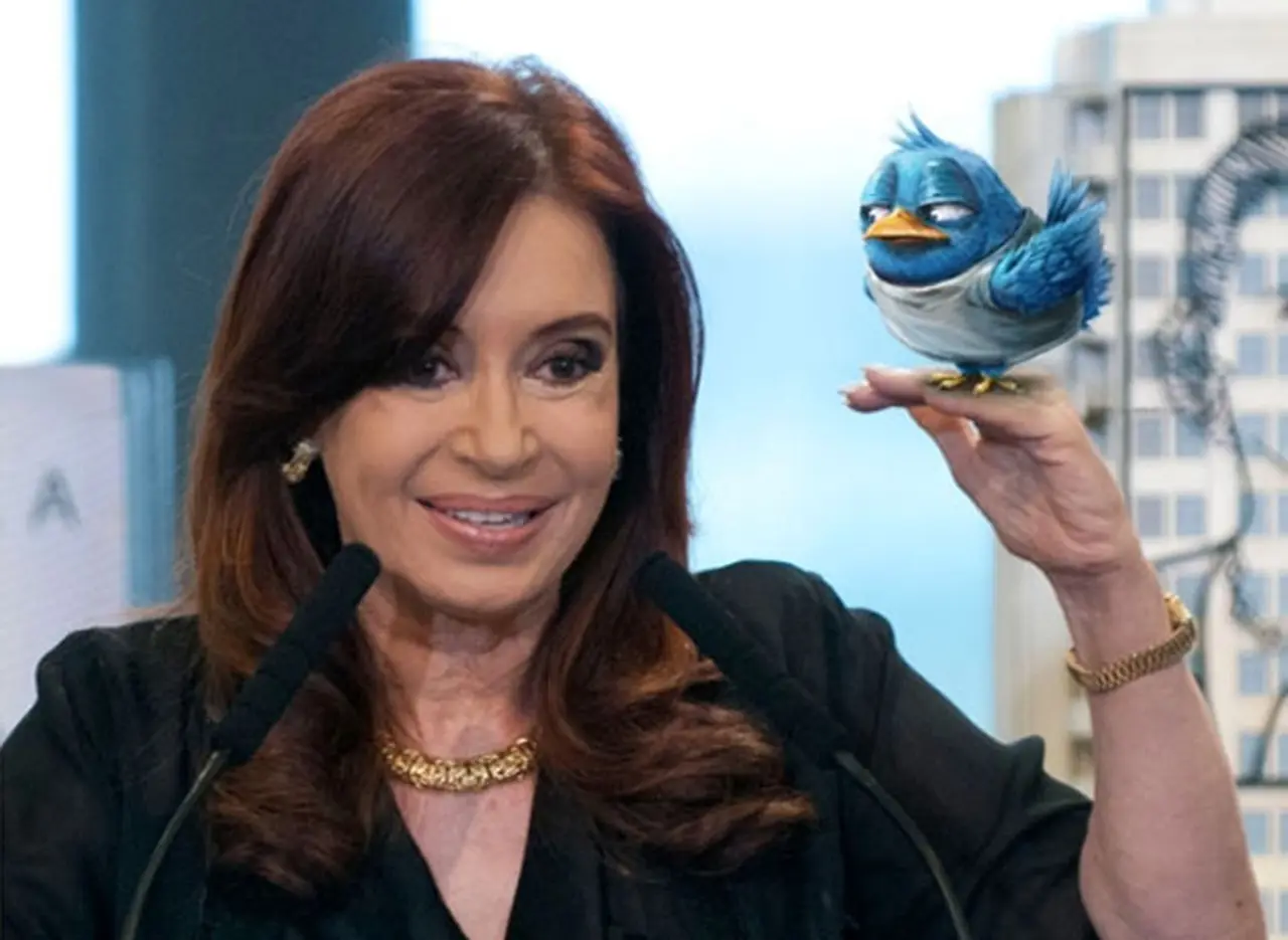 Casi la mitad de los seguidores de Cristina en Twitter son falsos