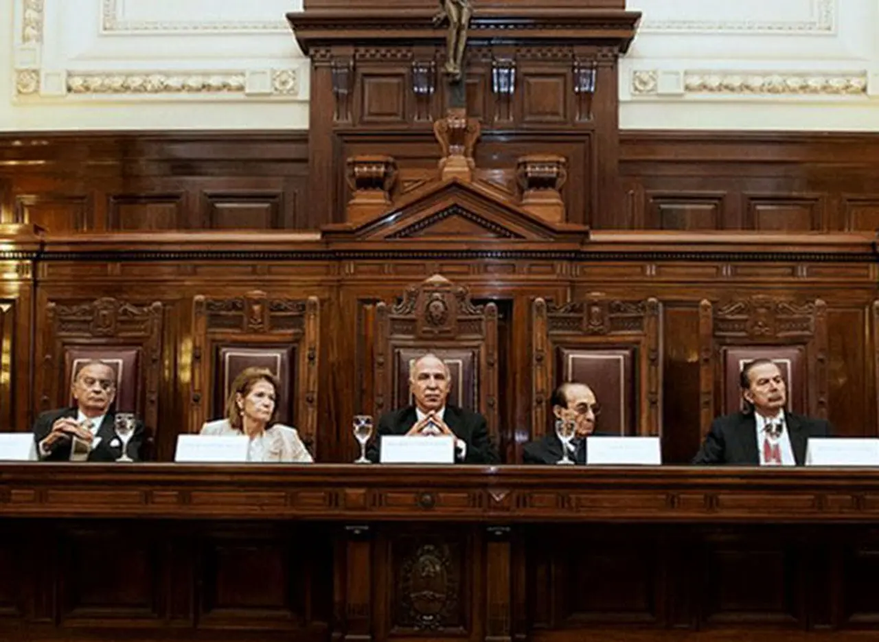 La Corte ratifica que una unión de consumidores puede cuestionar subas de prepagas