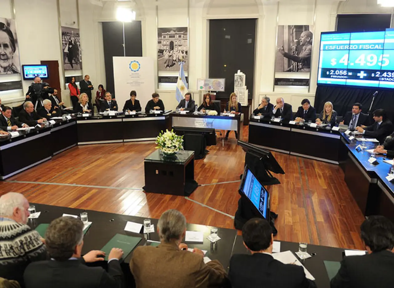 El Gobierno se quedará corto con los ingresos para financiar baja de Ganancias