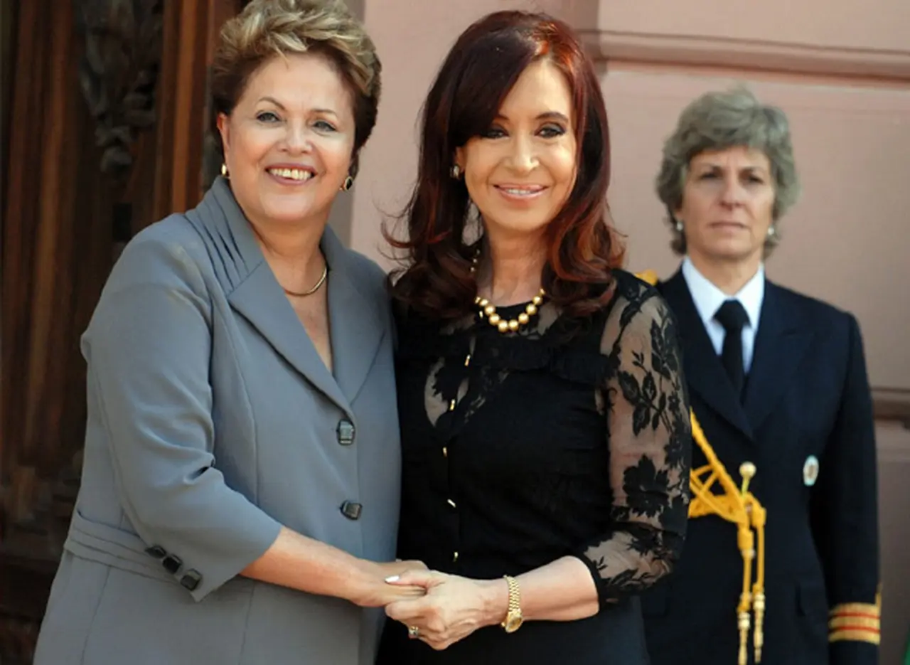 Dilma expresa su solidaridad a Cristina: "Es una amiga de Brasil y mí­a"
