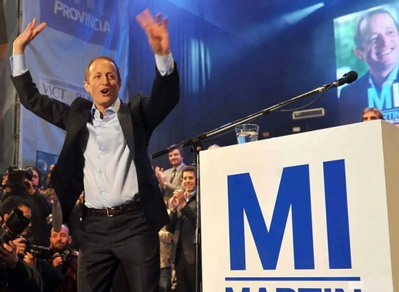 Insaurralde lanzó su campaña con crí­ticas a Massa: "Hay candidatos que tienen miedo a debatir"