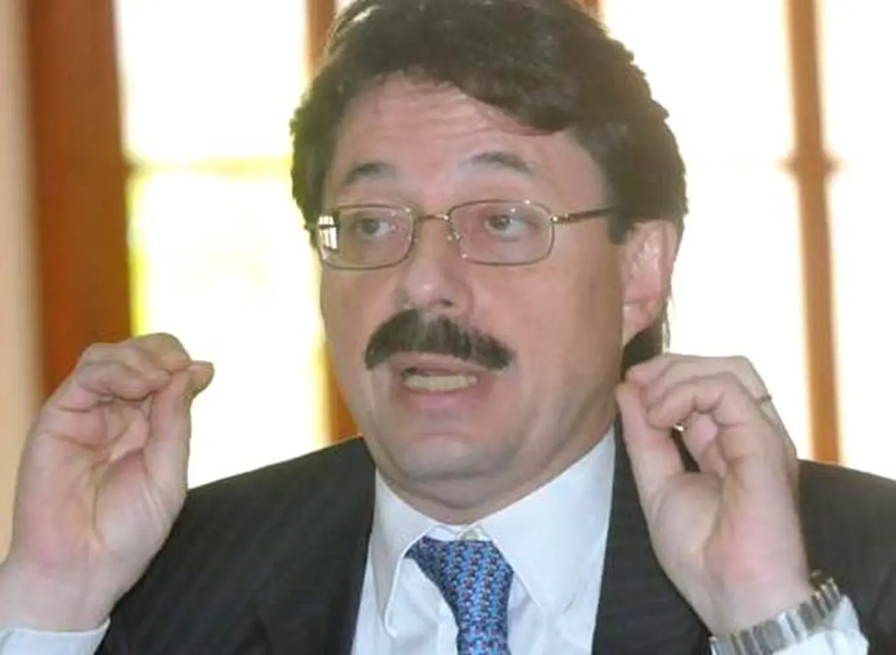 Henoch Aguiar: "Sólo el 35% de las antenas del paí­s tiene 3G"