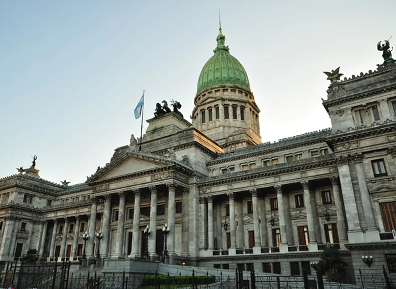 Esta noche retoman la discusión por la limitación a la responsabilidad del Estado