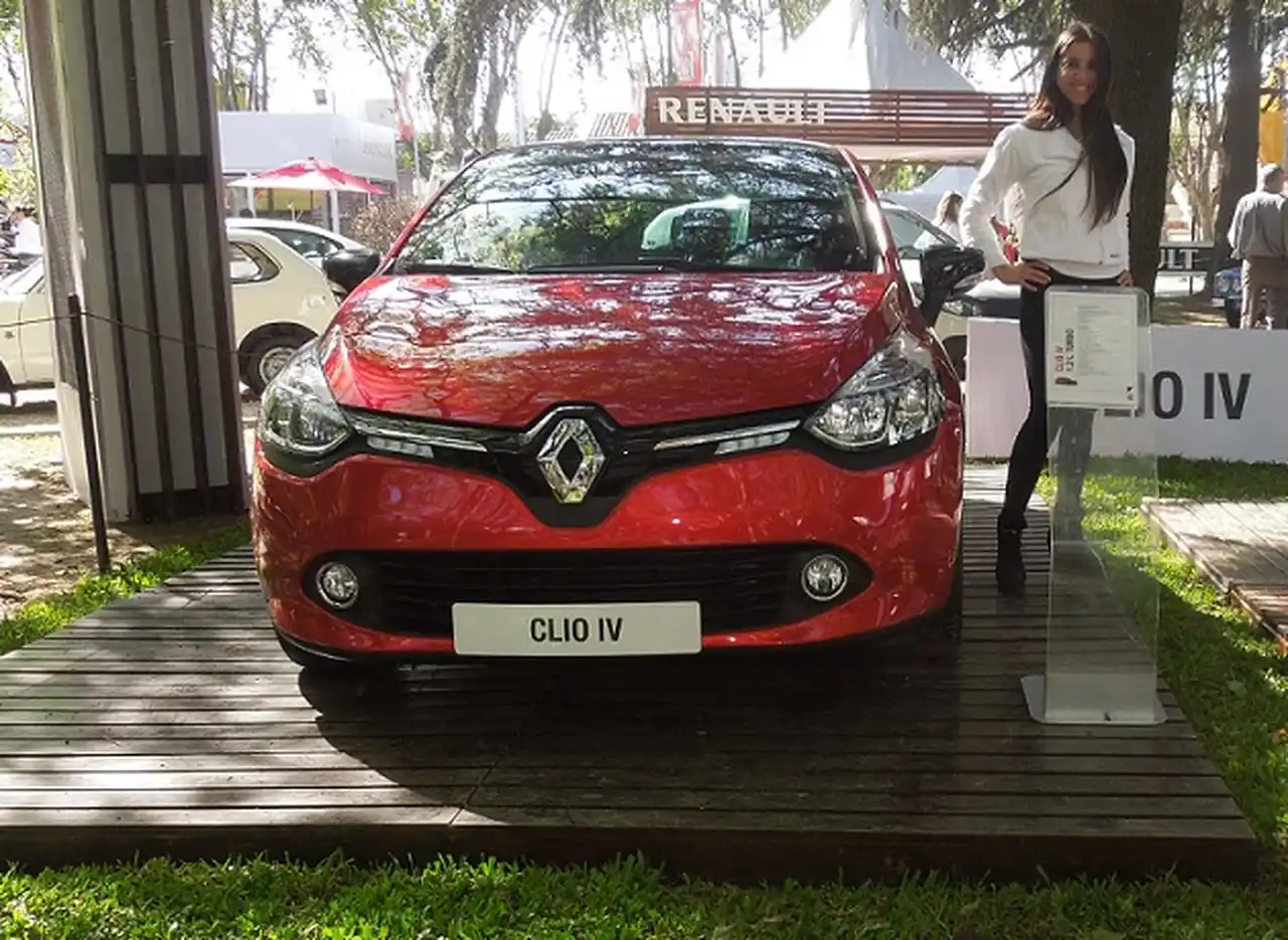 Renault cierra el año con el nuevo Logan y Koleos y anticipa los "platos fuertes" para 2014