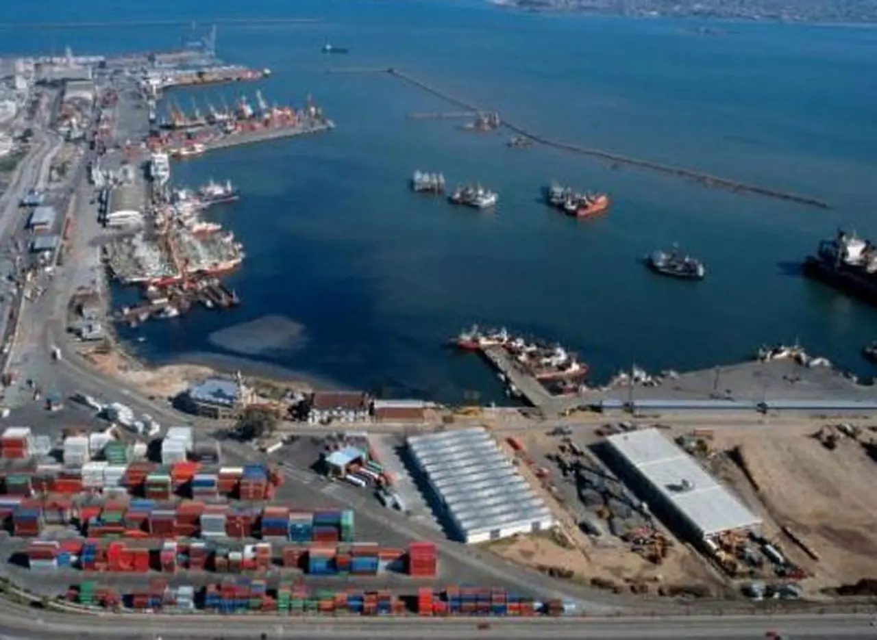 A pesar del auge exportador, la Argentina pierde u$s4.000 millones al año en fletes navieros
