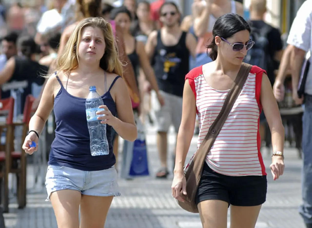 Se espera un dí­a sofocante en la Ciudad, con máxima de 35° y lluvias por la noche