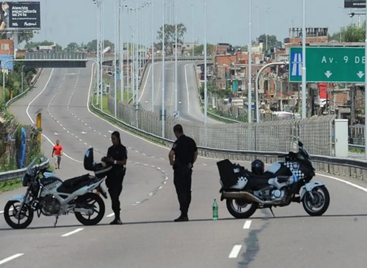 Después de 9 dí­as, desalojaron el piquete que mantení­a bloqueada la autopista Illia