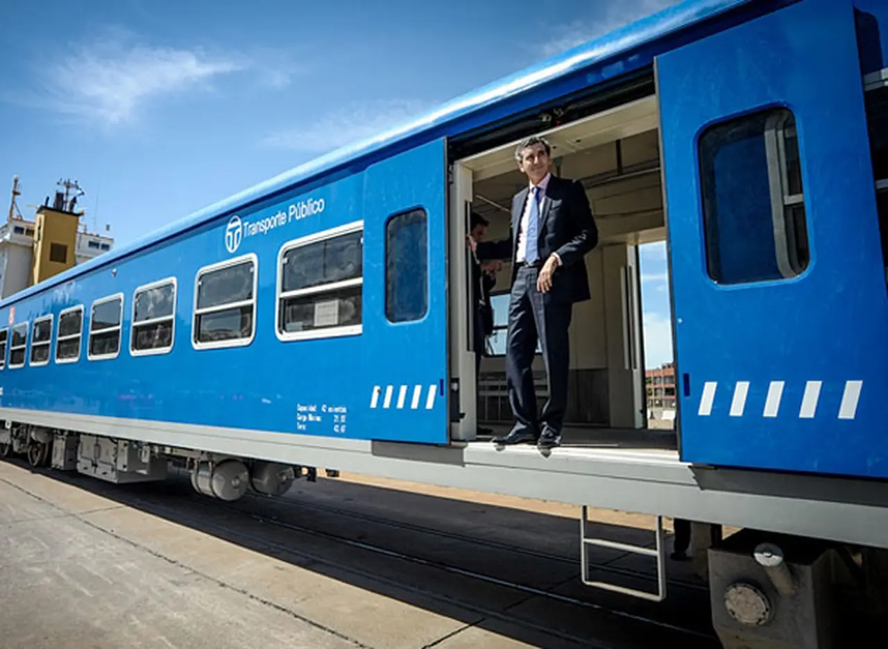 Randazzo anunció la renovación integral de las lí­neas de tren Sarmiento y Mitre
