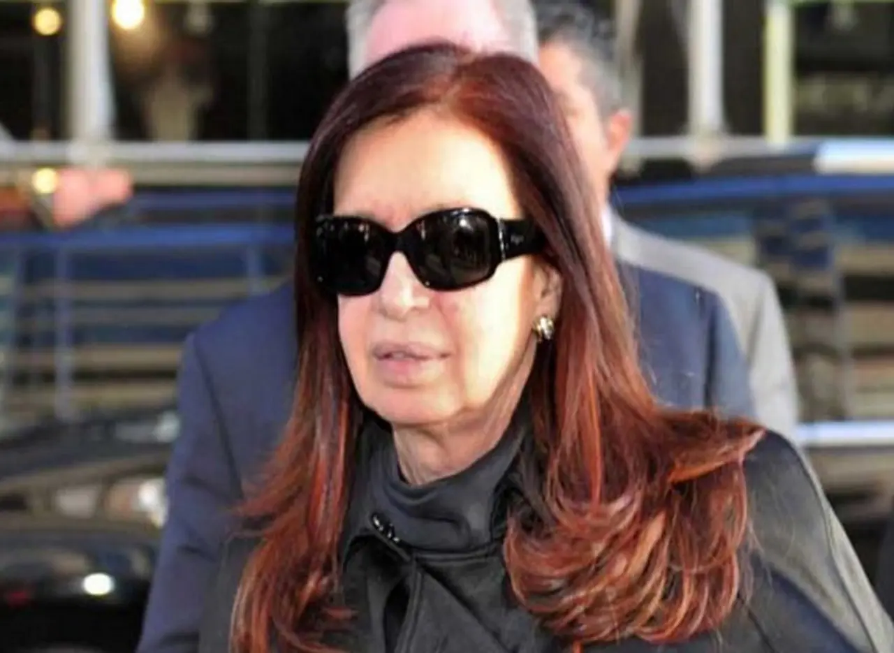 Cristina Kirchner se retiró del sanatorio Otamendi, tras ser operada su madre