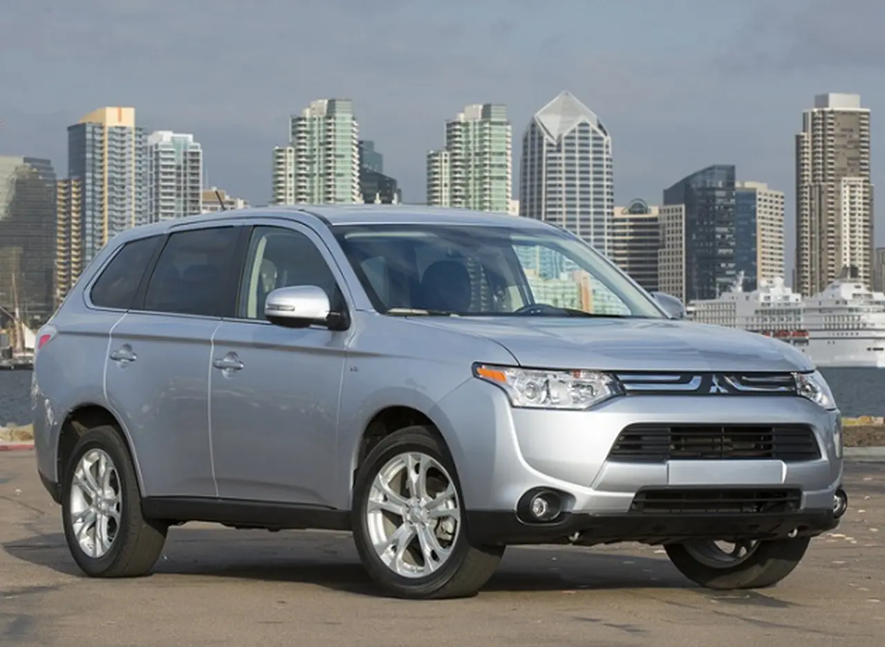 Mitsubishi deja de vender el Outlander en el paí­s por el "impuestazo"