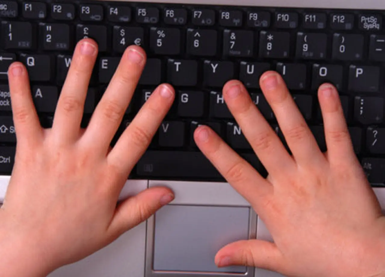 Regreso a clases: ¿cómo elegir la computadora ideal para los hijos?