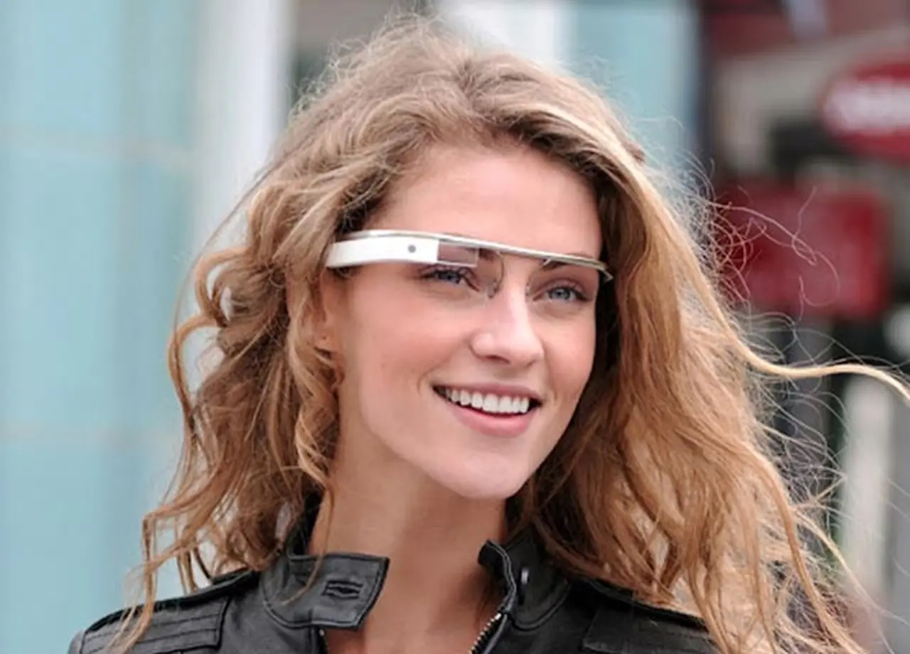 Google Glass se actualiza a KitKat y elimina las videollamadas