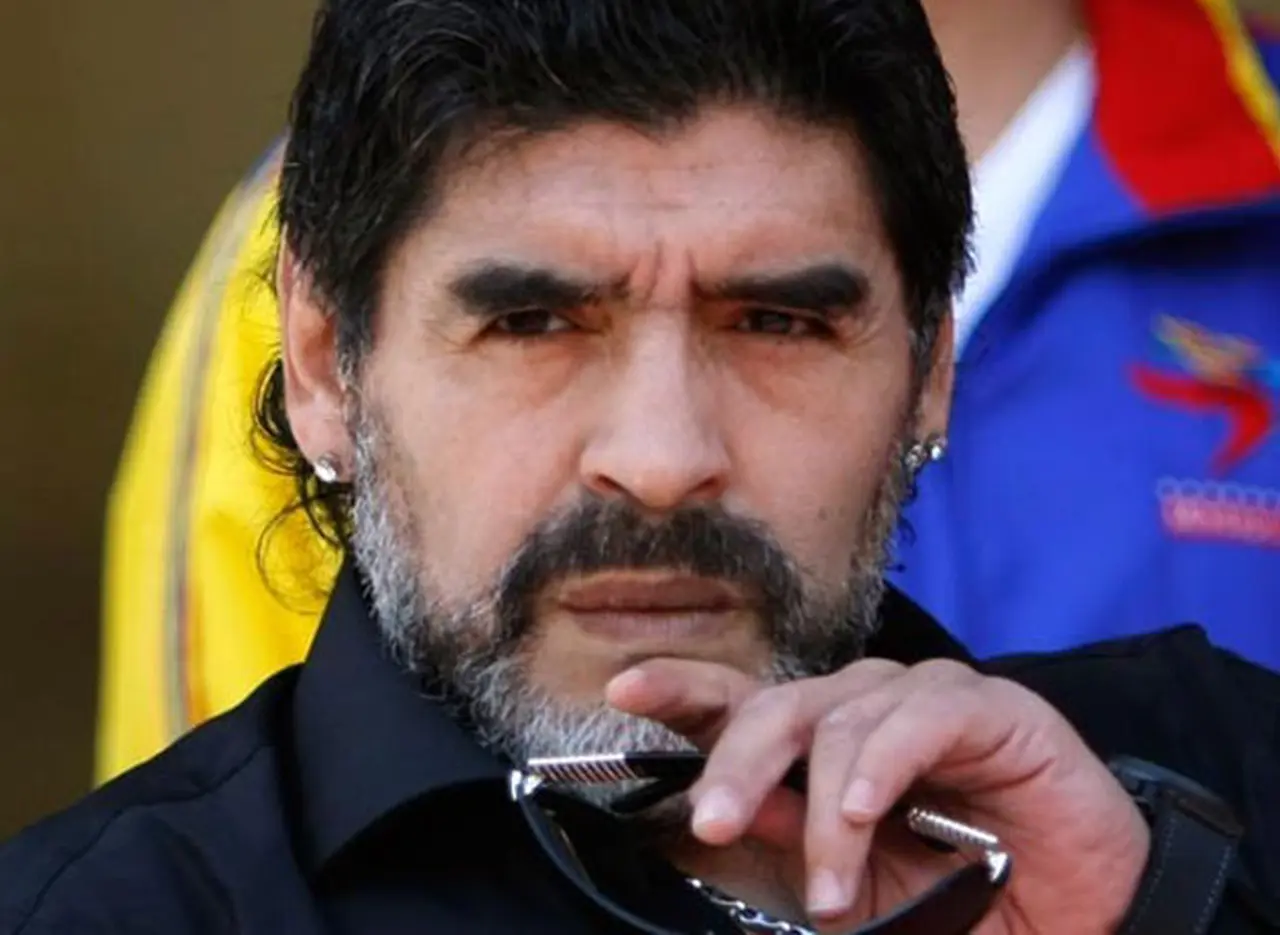 El Huffington Post difundió la dura carta en la que un argentino critica a Maradona
