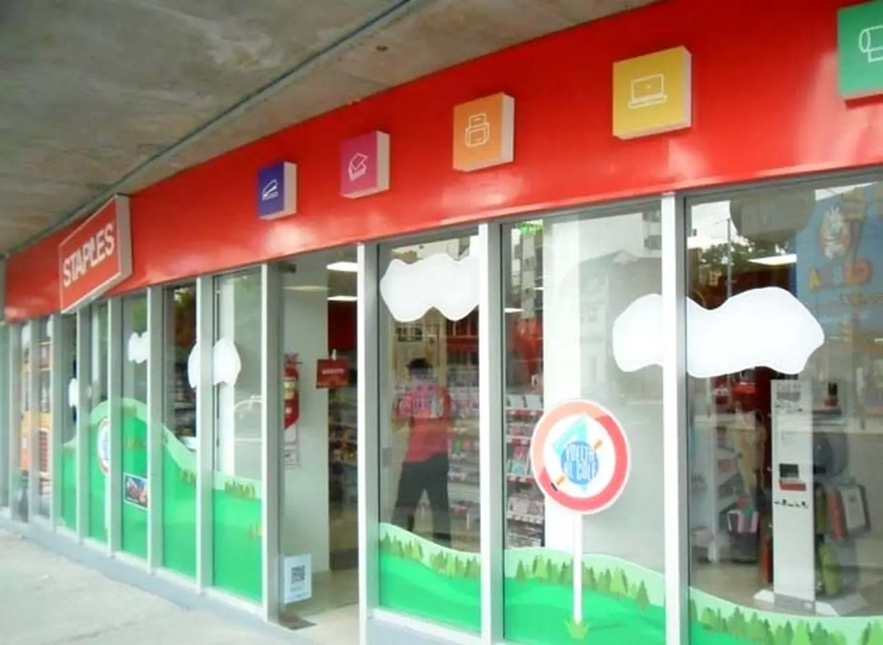 Staples abrió su sexta tienda en la Argentina y quiere crecer un 70% este año
