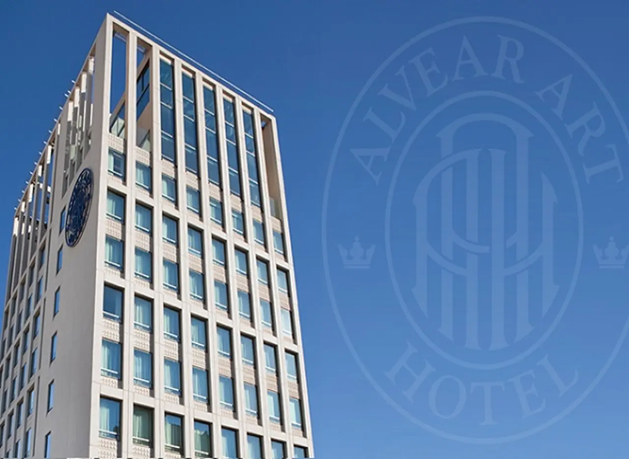 Alvear Art Hotel implementa un sistema "on demand" desde el TV de la habitación