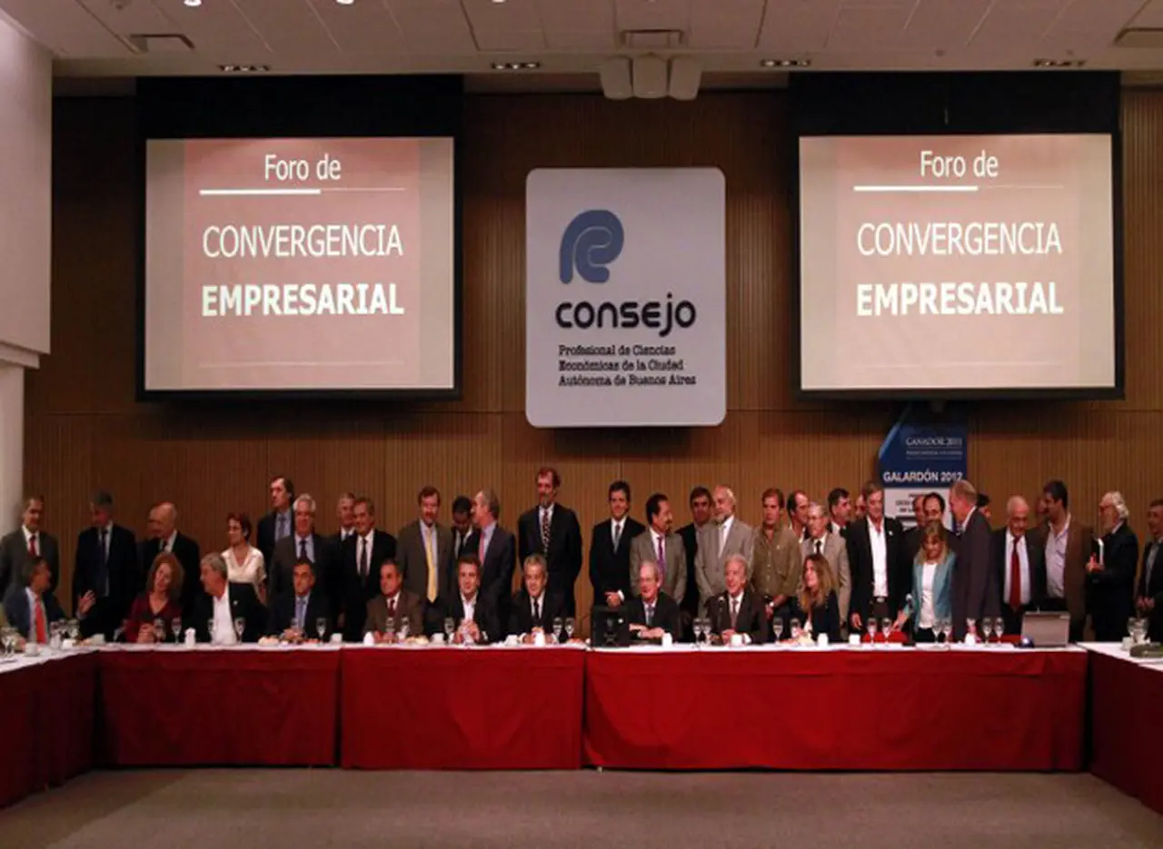 Cámaras empresarias plantearon medidas para bajar la inflación y reducir la "elevada presión tributaria"