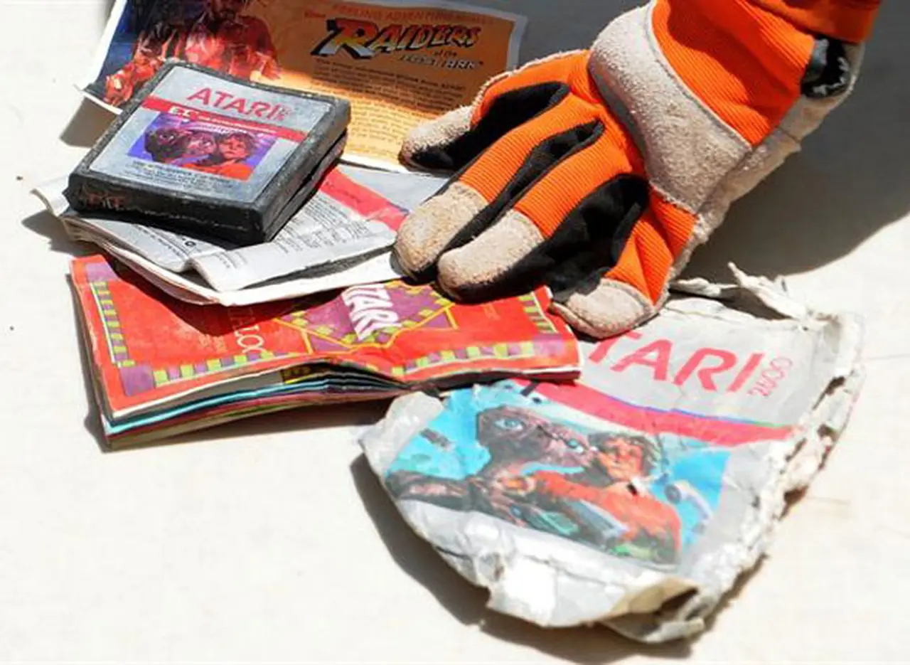 Desentierran el videojuego de E.T., el fracaso que Atari escondió en el desierto