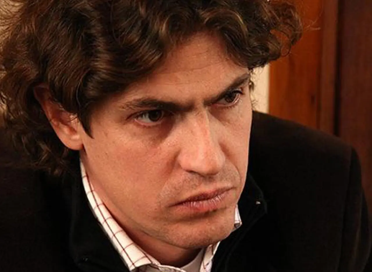 "Los movimientos del dólar reflejan un conflicto entre Fábrega y Kicillof"