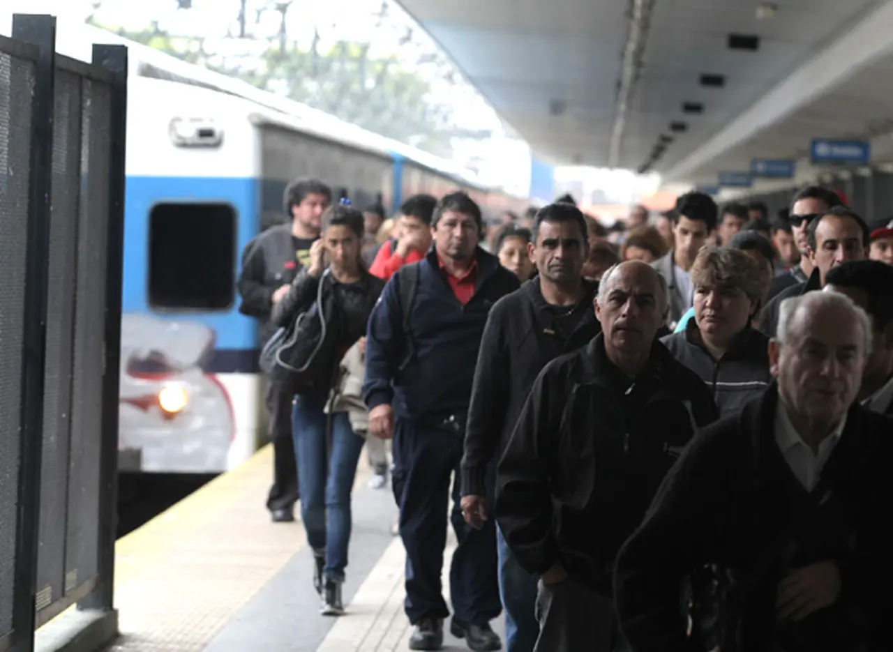 El Gobierno pidió declarar "ilegí­timas" las protestas en el Sarmiento
