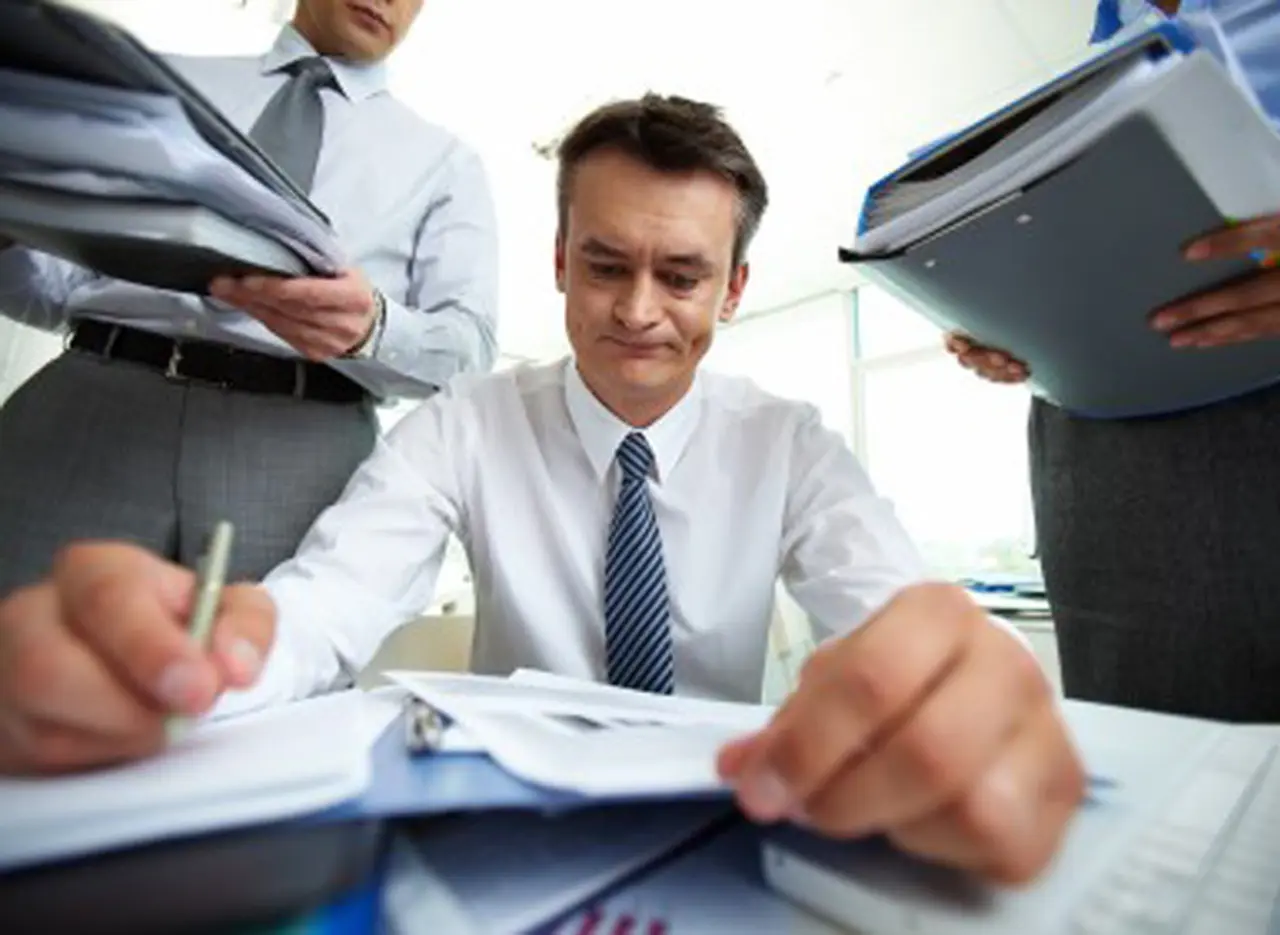 Salario, variedad de tareas, "feedback" y cinismo laboral: los factores que influyen en la disconformidad con el trabajo