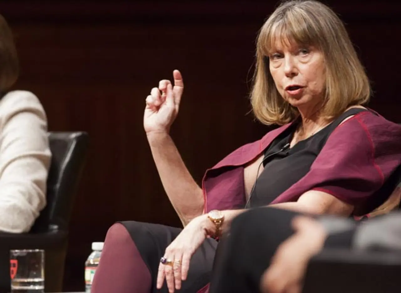 Editora despedida del New York Times será profesora en Harvard
